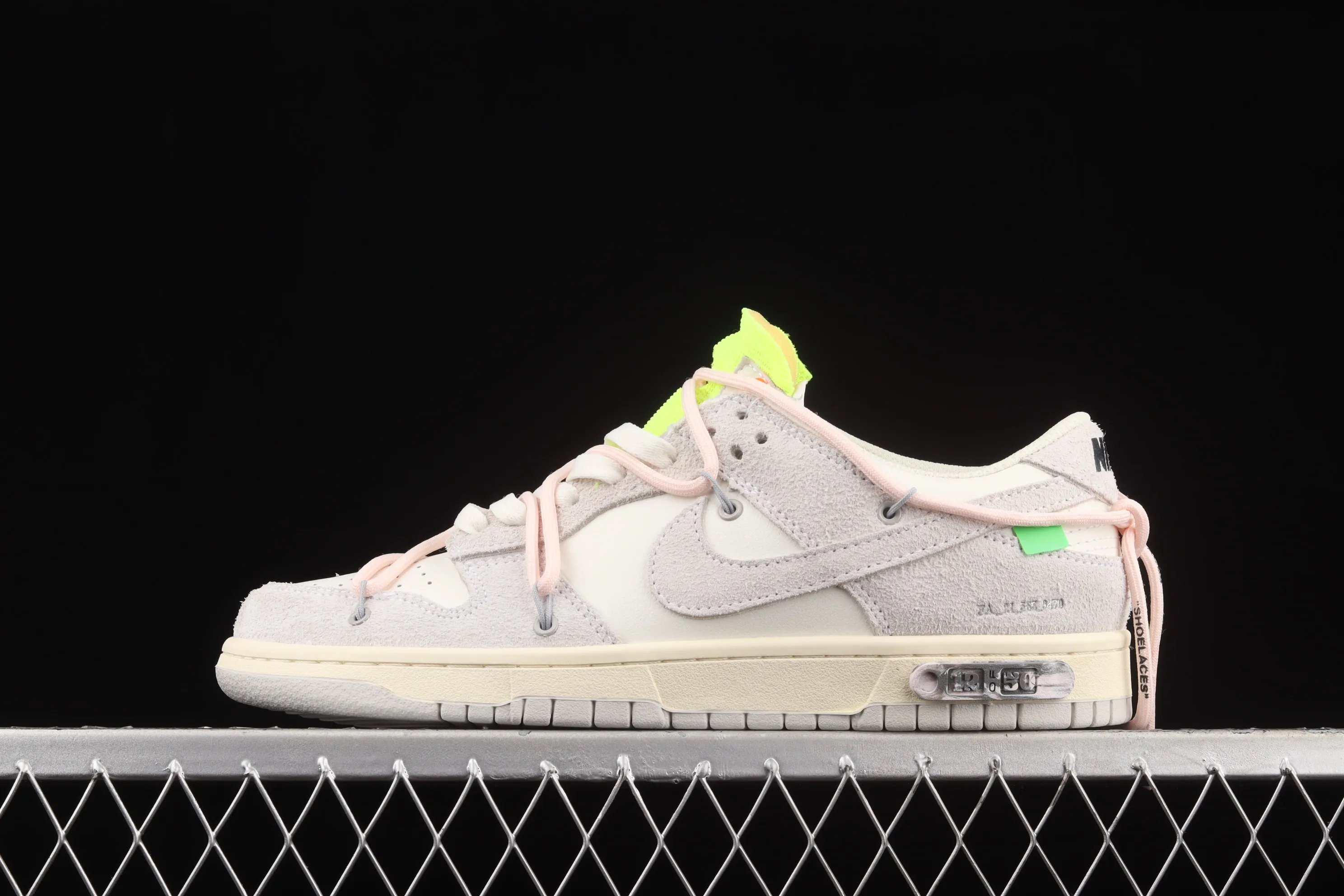All categories Nk SB Dunk series Nk SB Dunk Low low-top sneakers G version OF x Nk Dunk Low OW suede SB smashed backboard fashion casual sneakers DJ0950-100